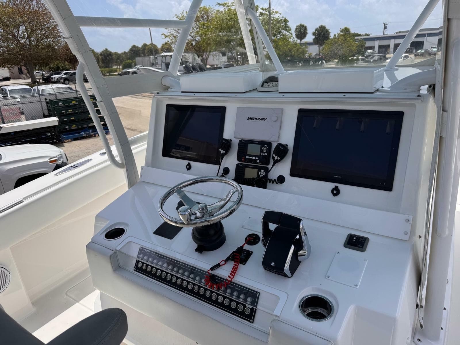 2019 Invincible 42 Open - Photo 13