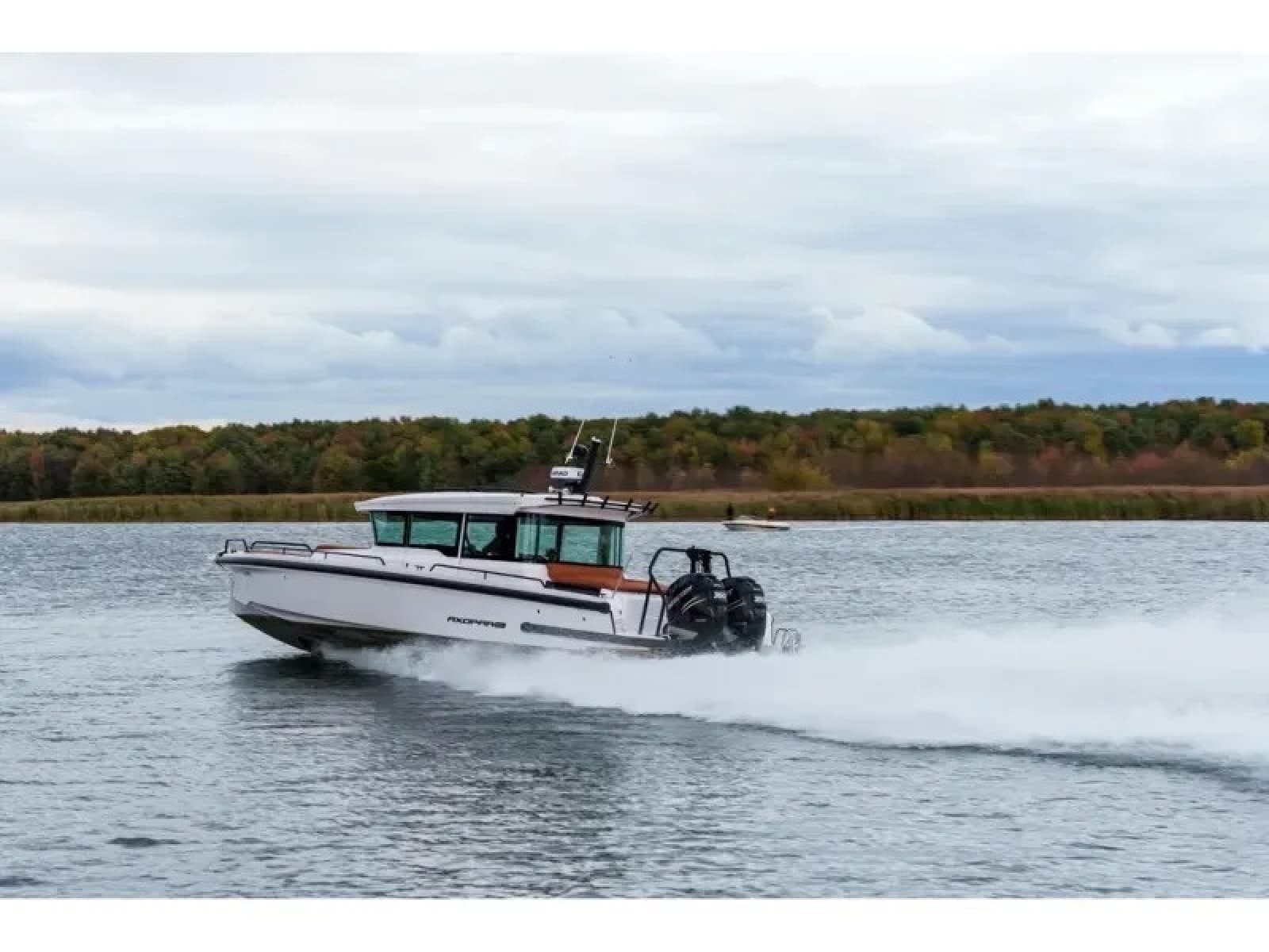 2022 Axopar 37 XC CROSS CABIN - Photo 7
