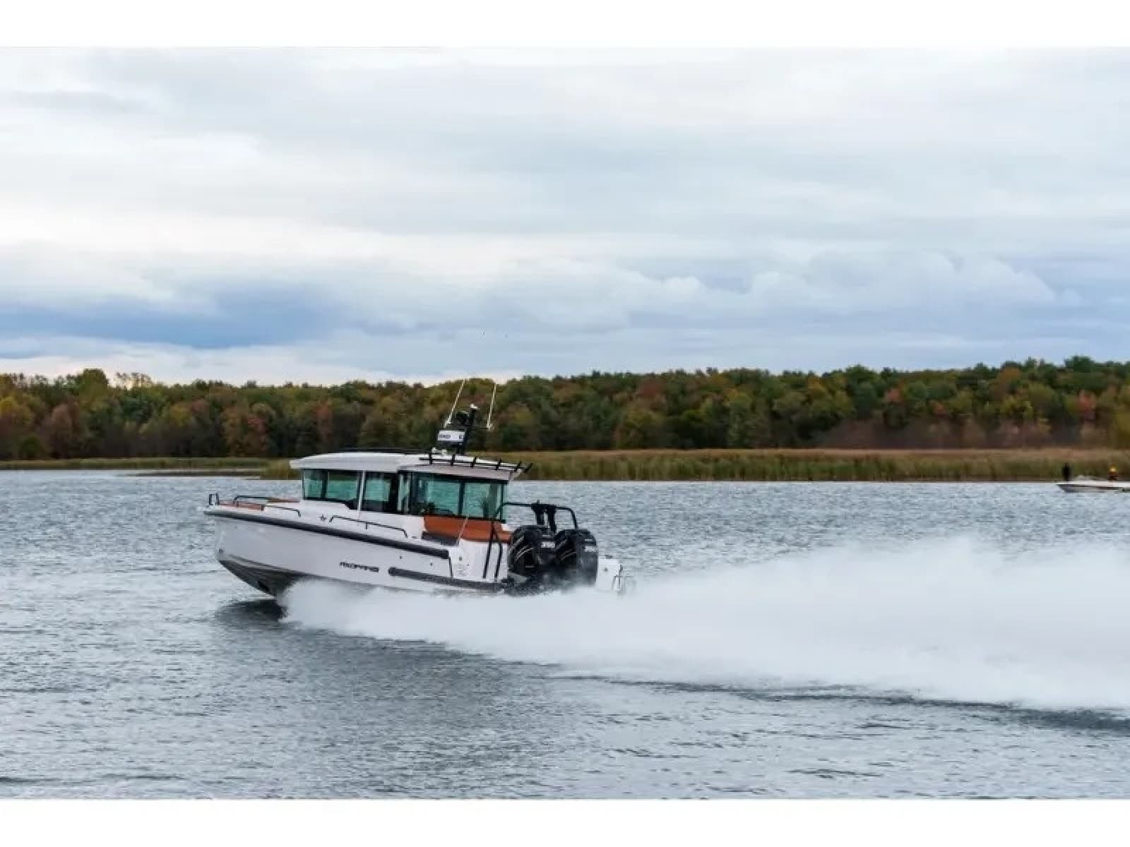 2022 Axopar 37 XC CROSS CABIN - Photo 8