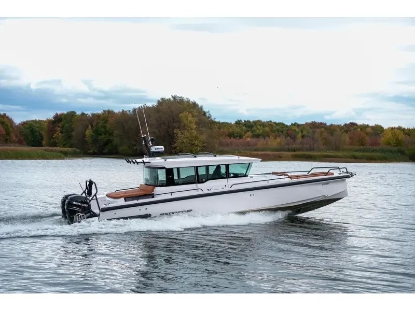 2022 Axopar 37 XC CROSS CABIN - Photo 3