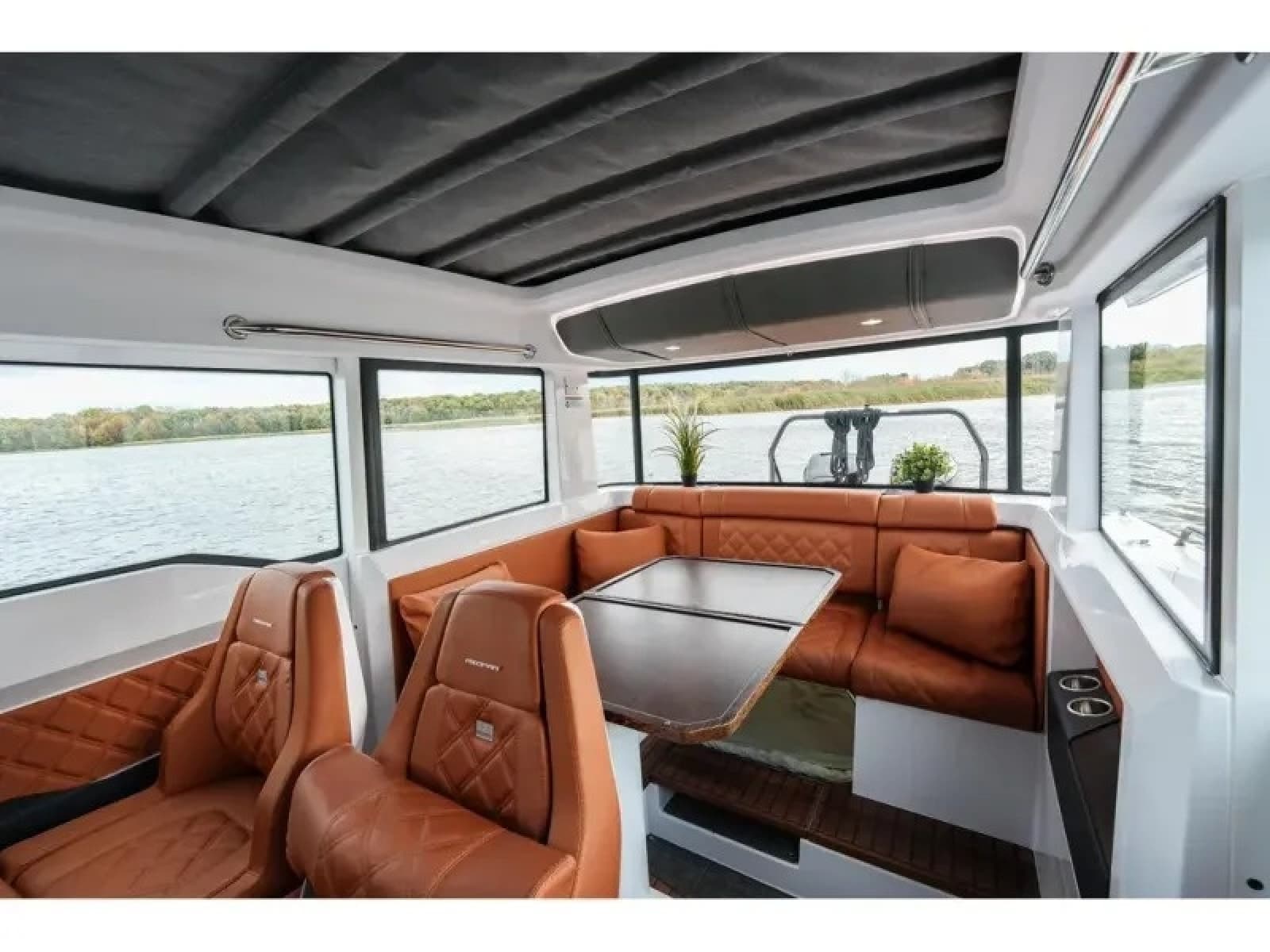 2022 Axopar 37 XC CROSS CABIN - Photo 9