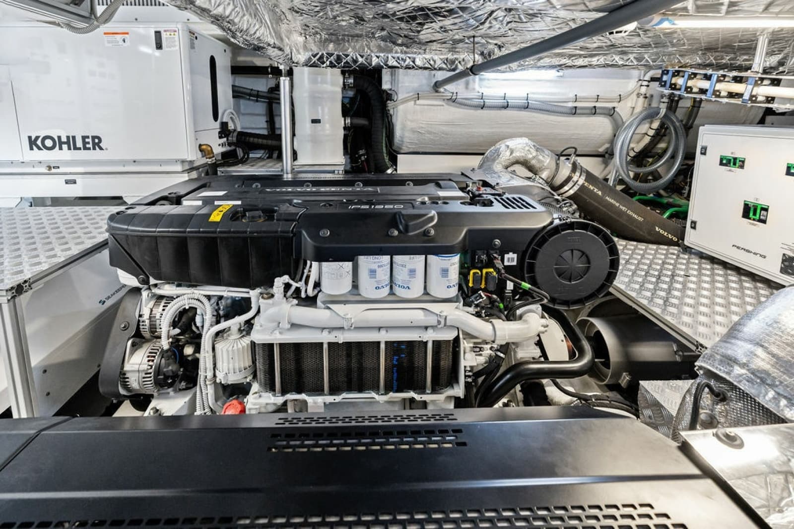 2025 Pershing GTX80 - Photo 85
