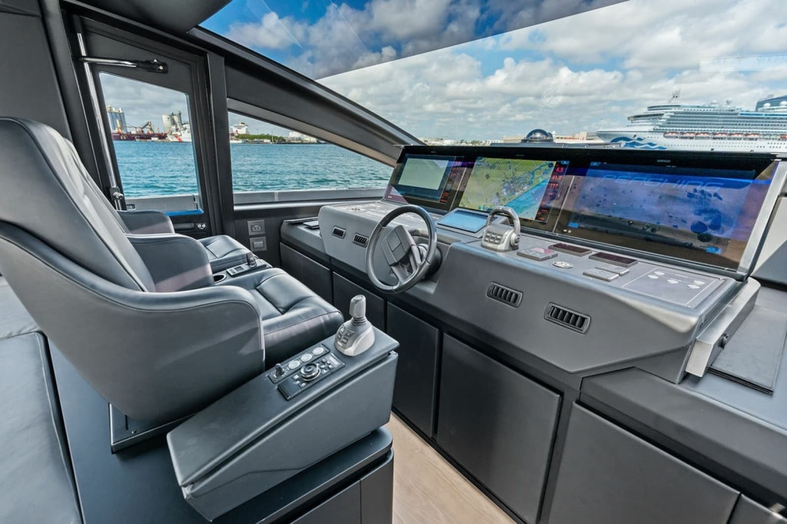 2025 Pershing GTX80 - Photo 52