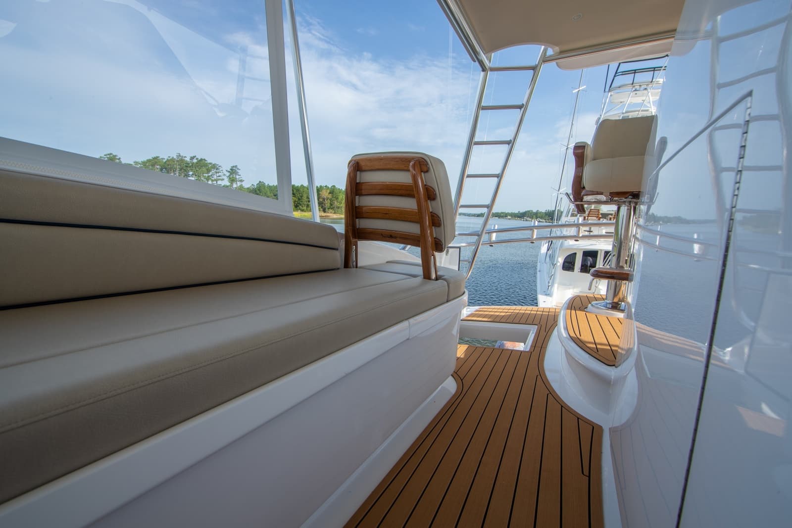 2021 Jarrett Bay  - Photo 40