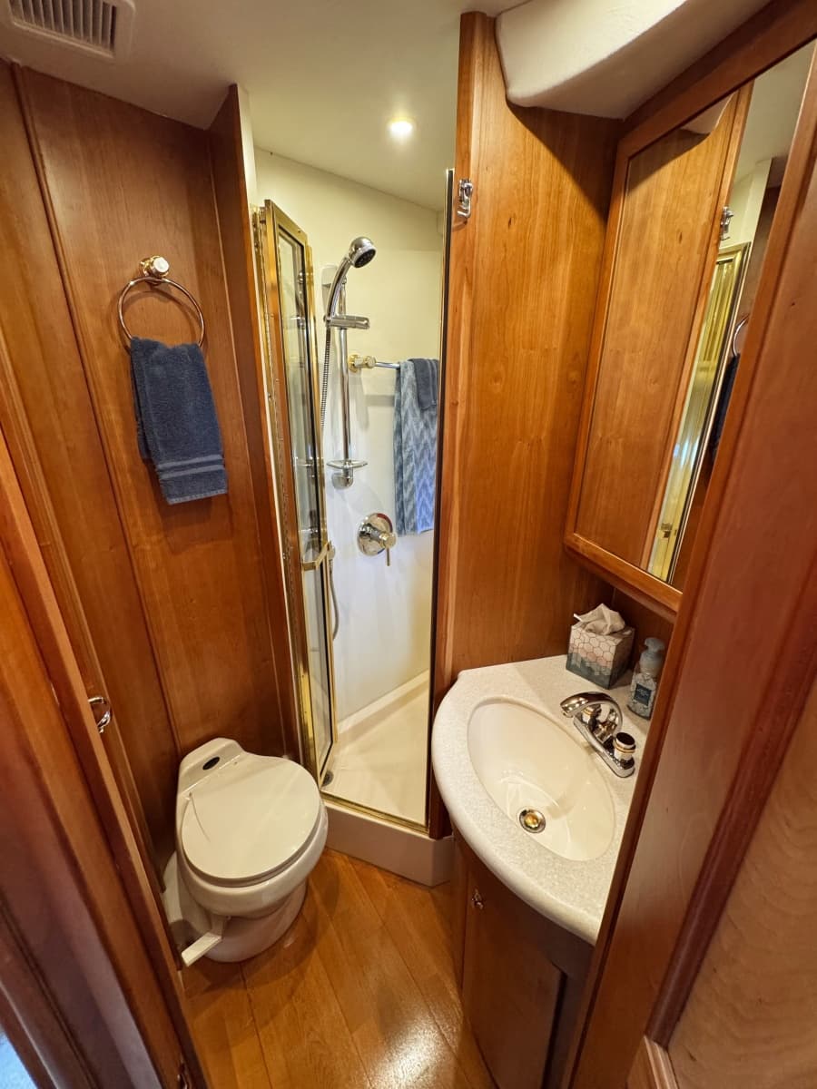 2002 Silverton 39 Motor Yacht - Photo 51