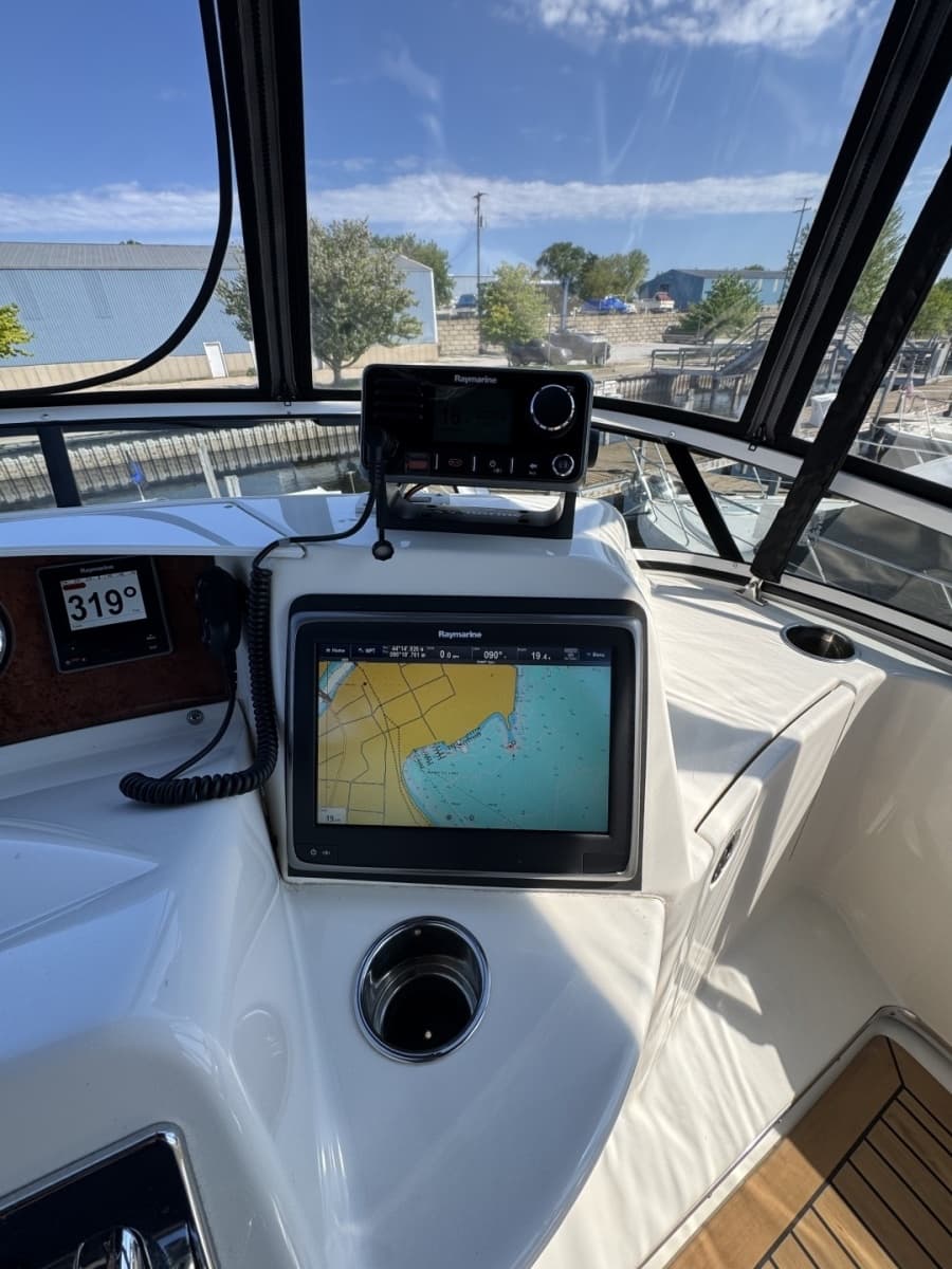 2002 Silverton 39 Motor Yacht - Photo 18