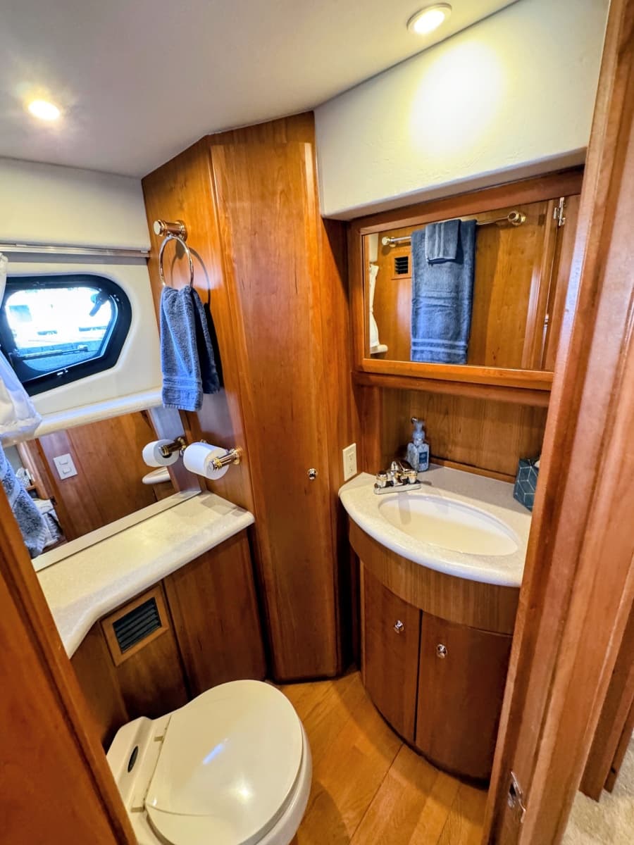 2002 Silverton 39 Motor Yacht - Photo 58