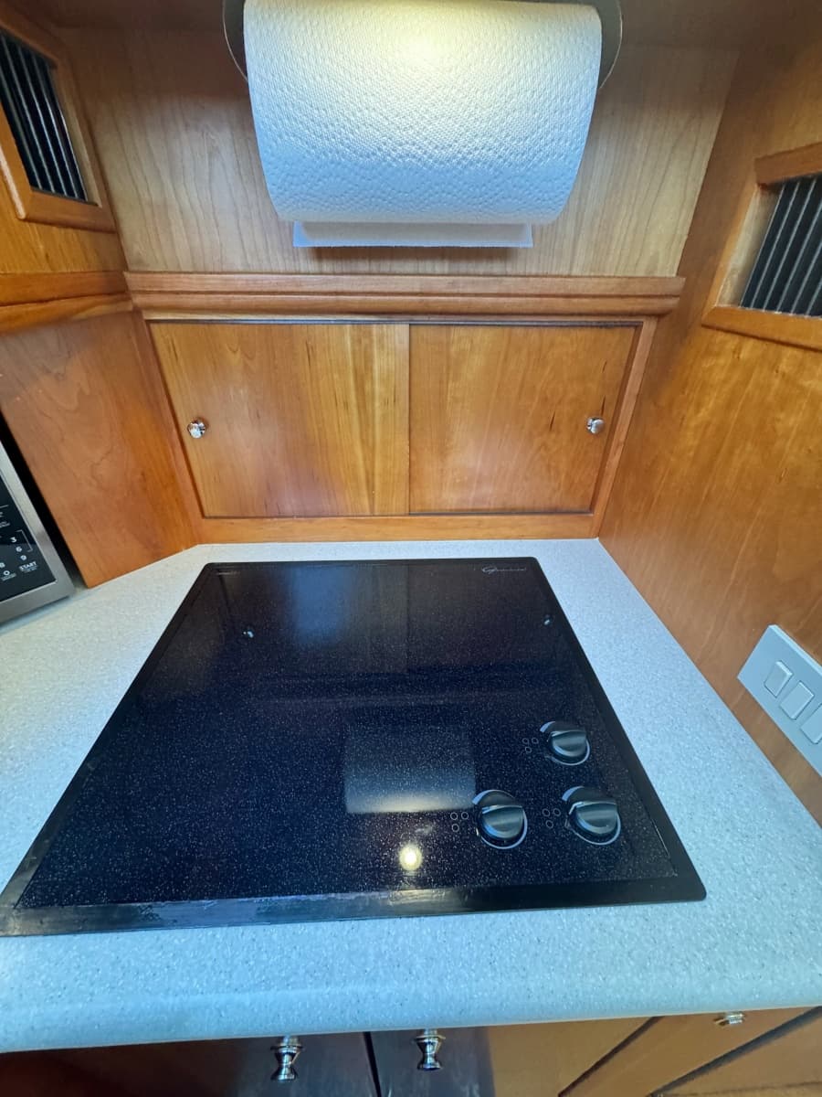 2002 Silverton 39 Motor Yacht - Photo 47