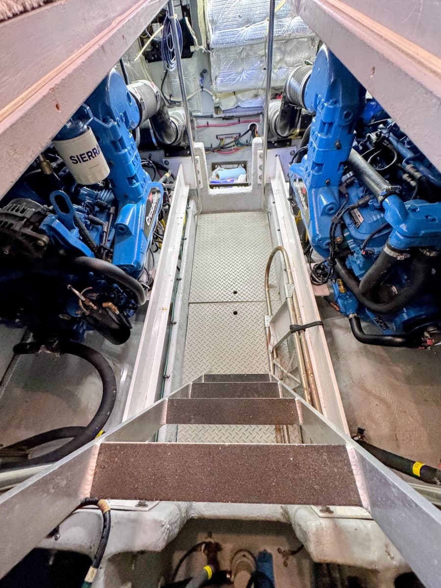2002 Silverton 39 Motor Yacht - Photo 67