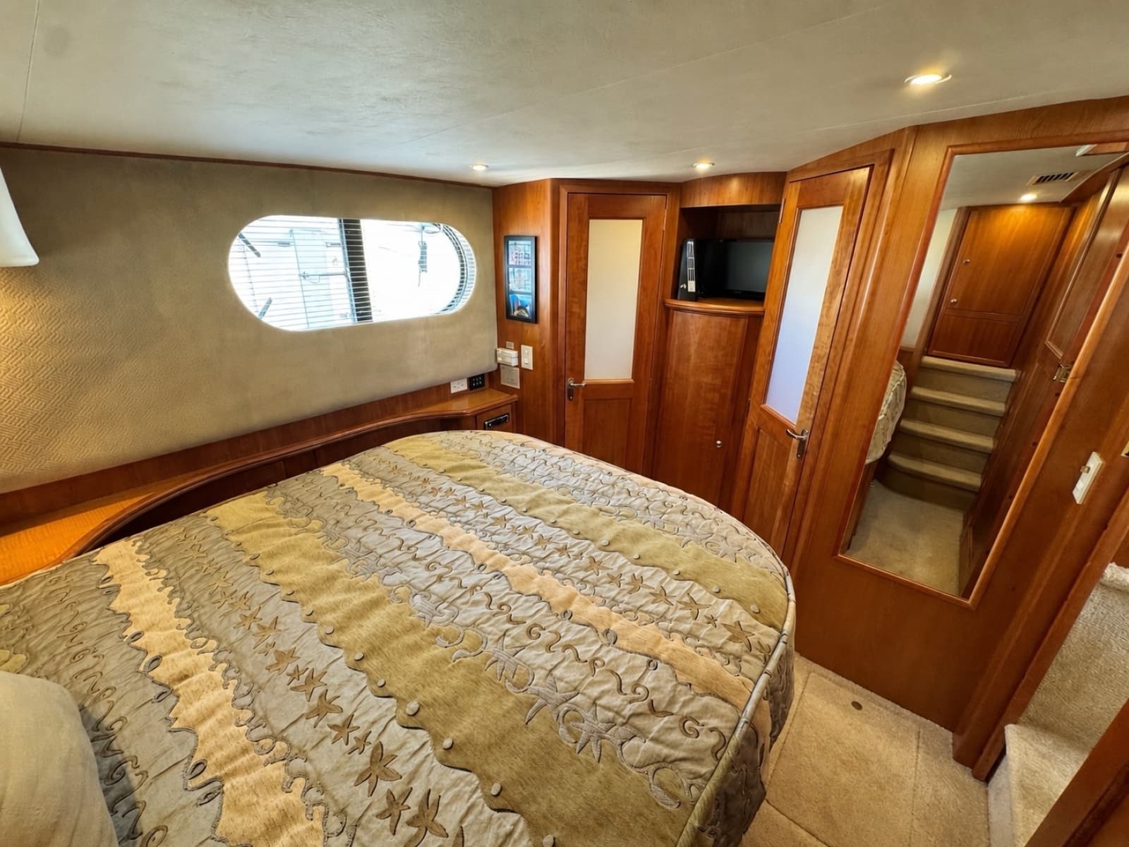 2002 Silverton 39 Motor Yacht - Photo 57