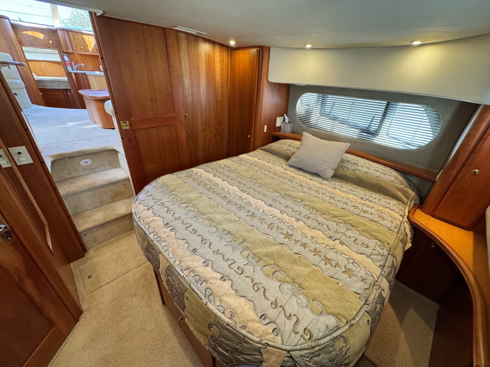 2002 Silverton 39 Motor Yacht - Photo 56
