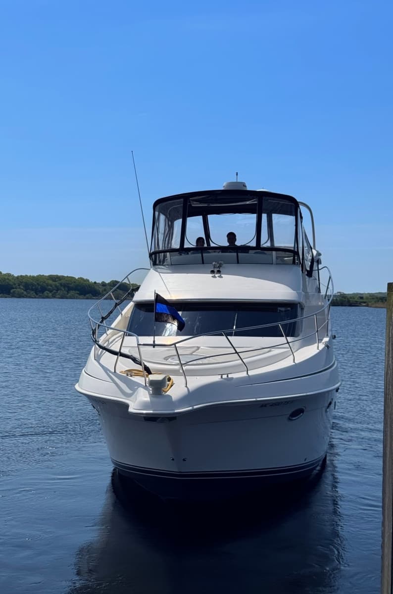 2002 Silverton 39 Motor Yacht - Photo 3