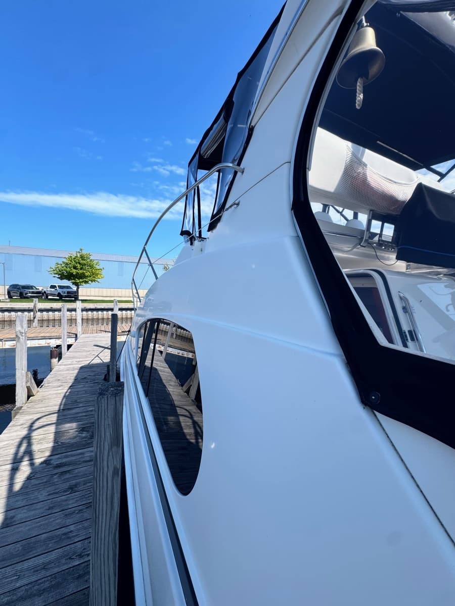 2002 Silverton 39 Motor Yacht - Photo 6
