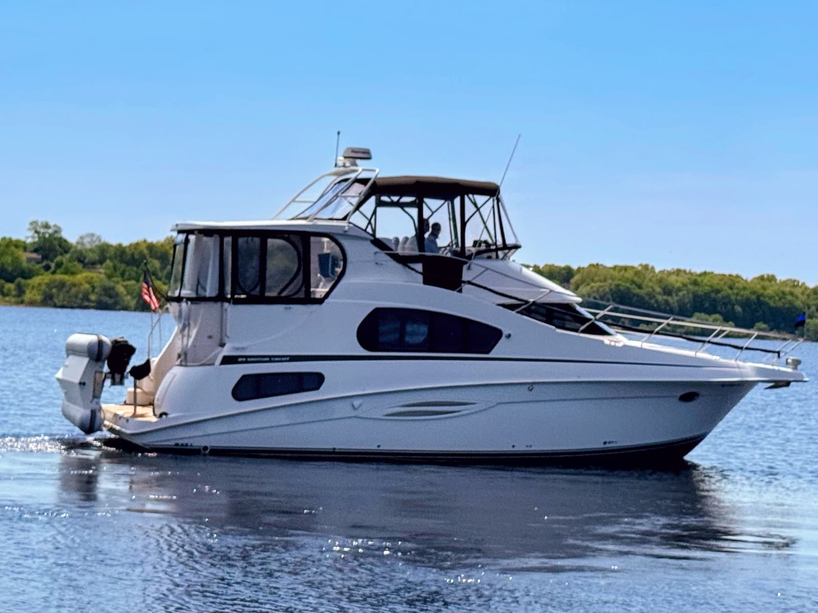 2002 Silverton 39 Motor Yacht - Photo 2