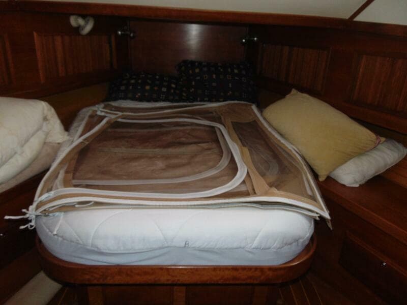2004 Sabre Flybridge - Photo 19