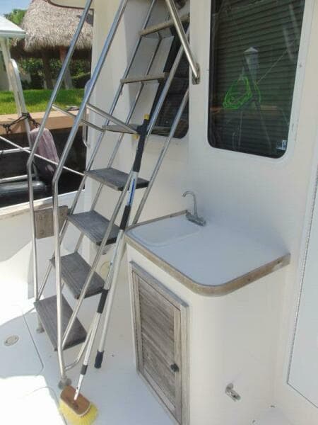 2004 Sabre Flybridge - Photo 4