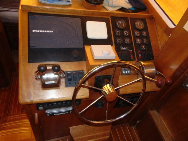 2004 Sabre Flybridge - Photo 15