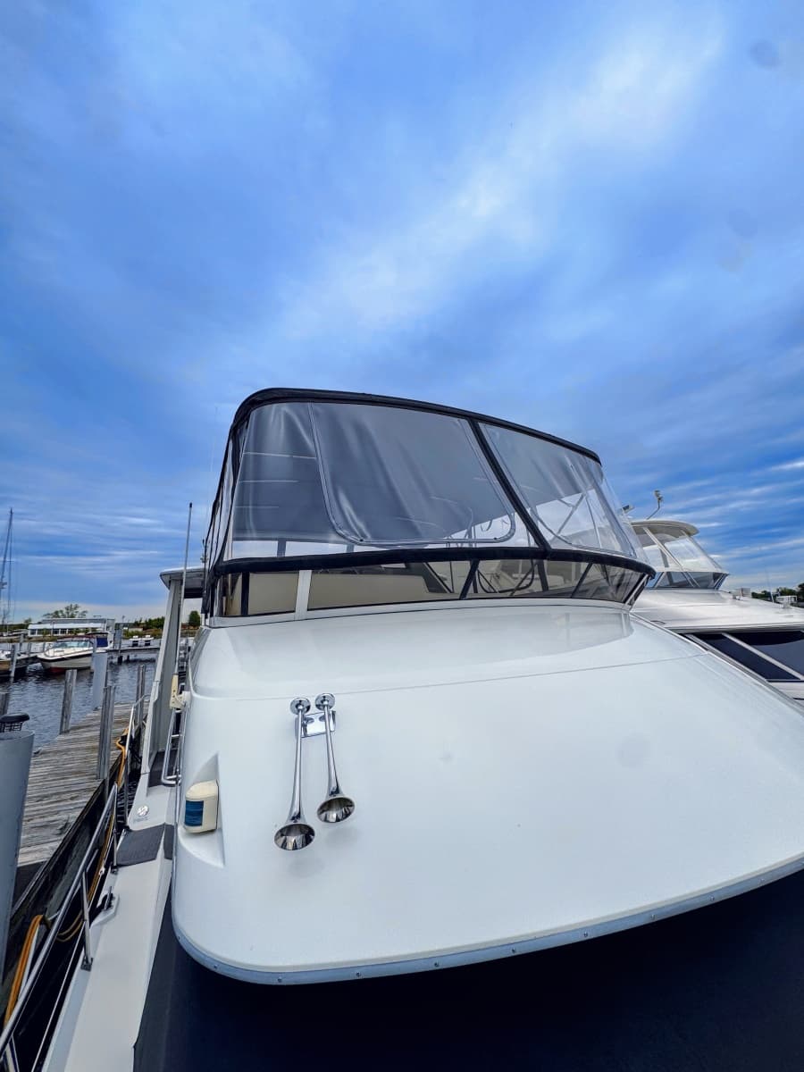 1999 Carver 406 Aft Cabin Motor Yacht - Photo 10