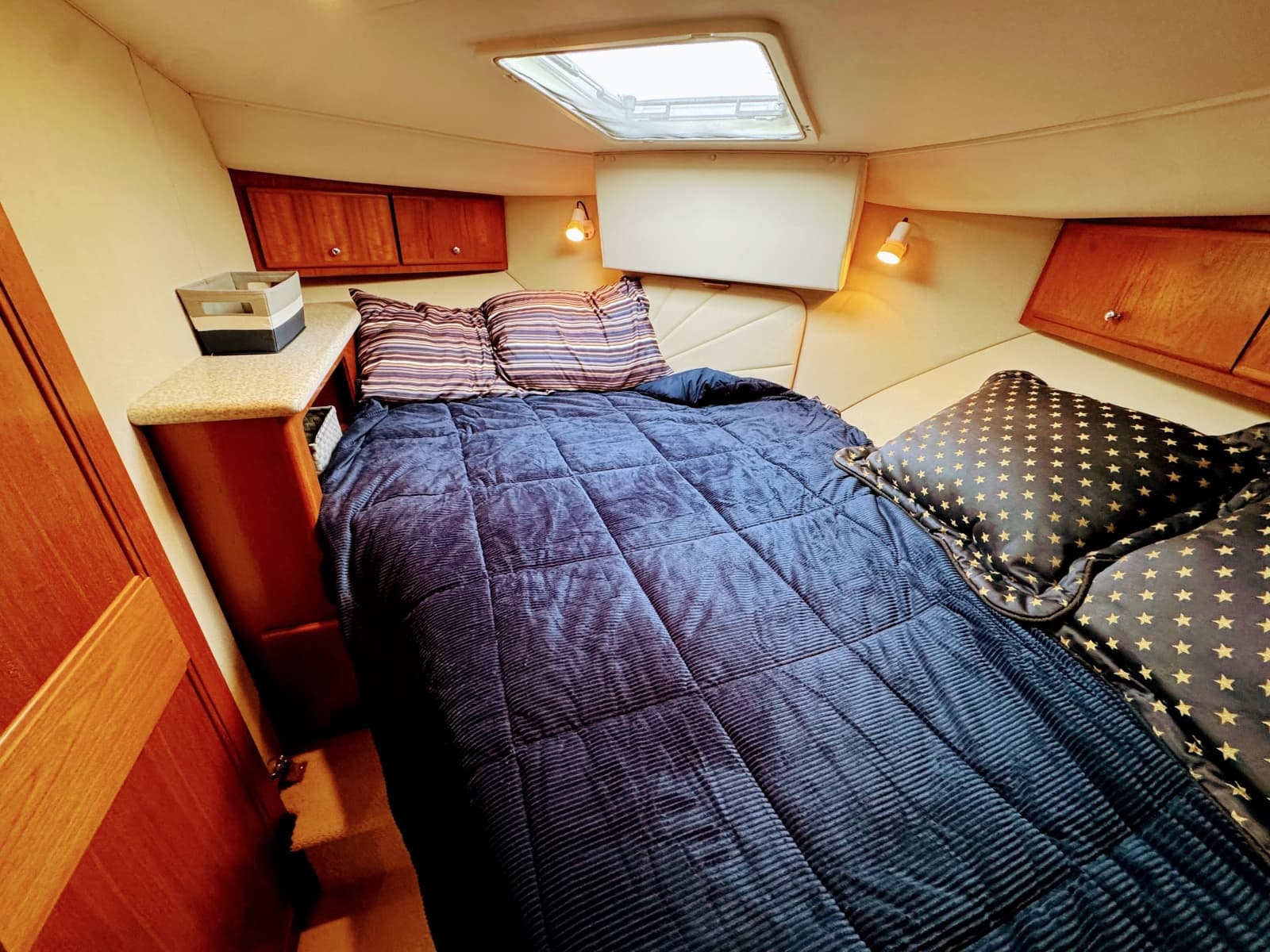 1999 Carver 406 Aft Cabin Motor Yacht - Photo 39