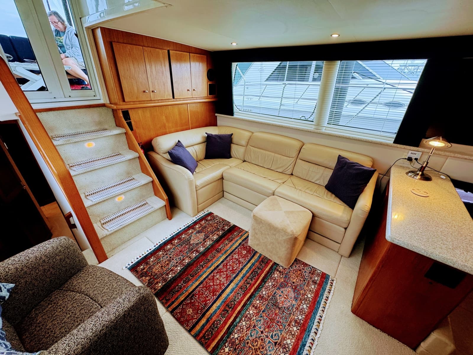 1999 Carver 406 Aft Cabin Motor Yacht - Photo 33