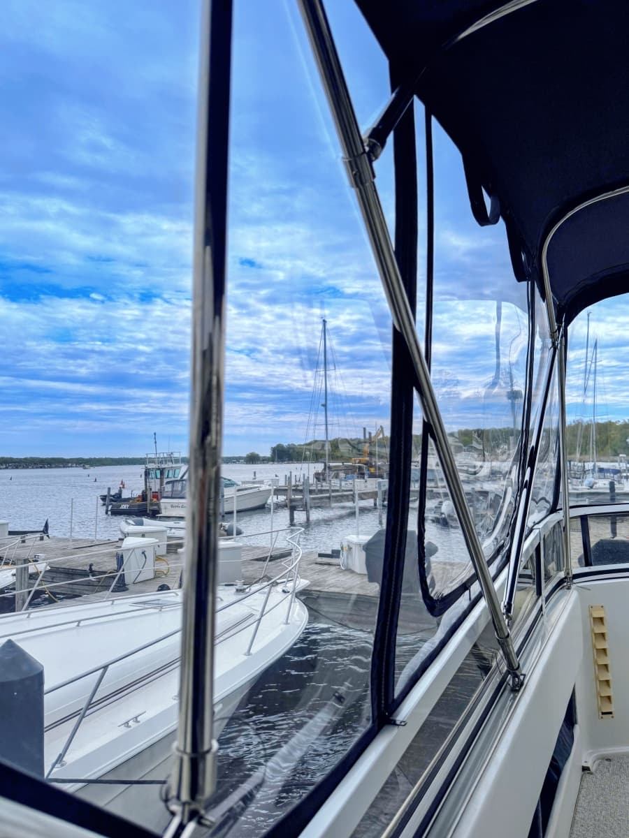 1999 Carver 406 Aft Cabin Motor Yacht - Photo 12