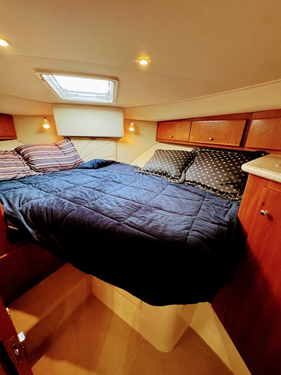 1999 Carver 406 Aft Cabin Motor Yacht - Photo 38