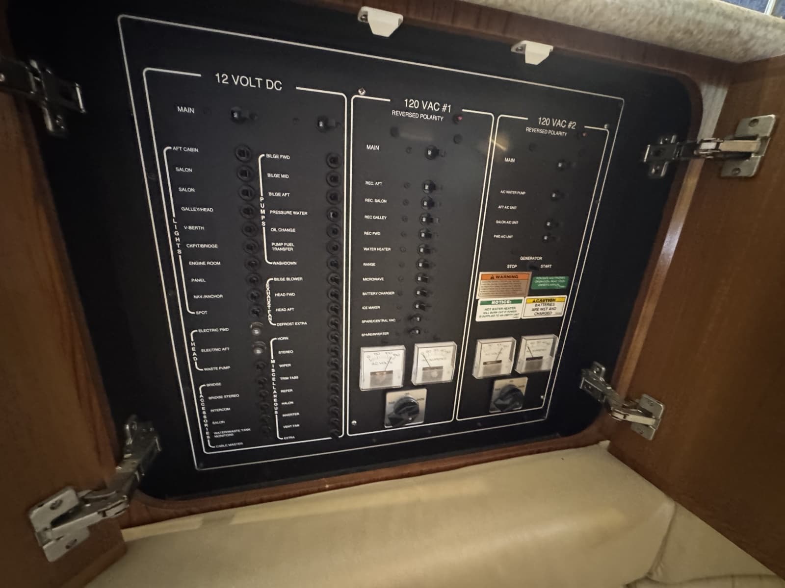 1999 Carver 406 Aft Cabin Motor Yacht - Photo 27