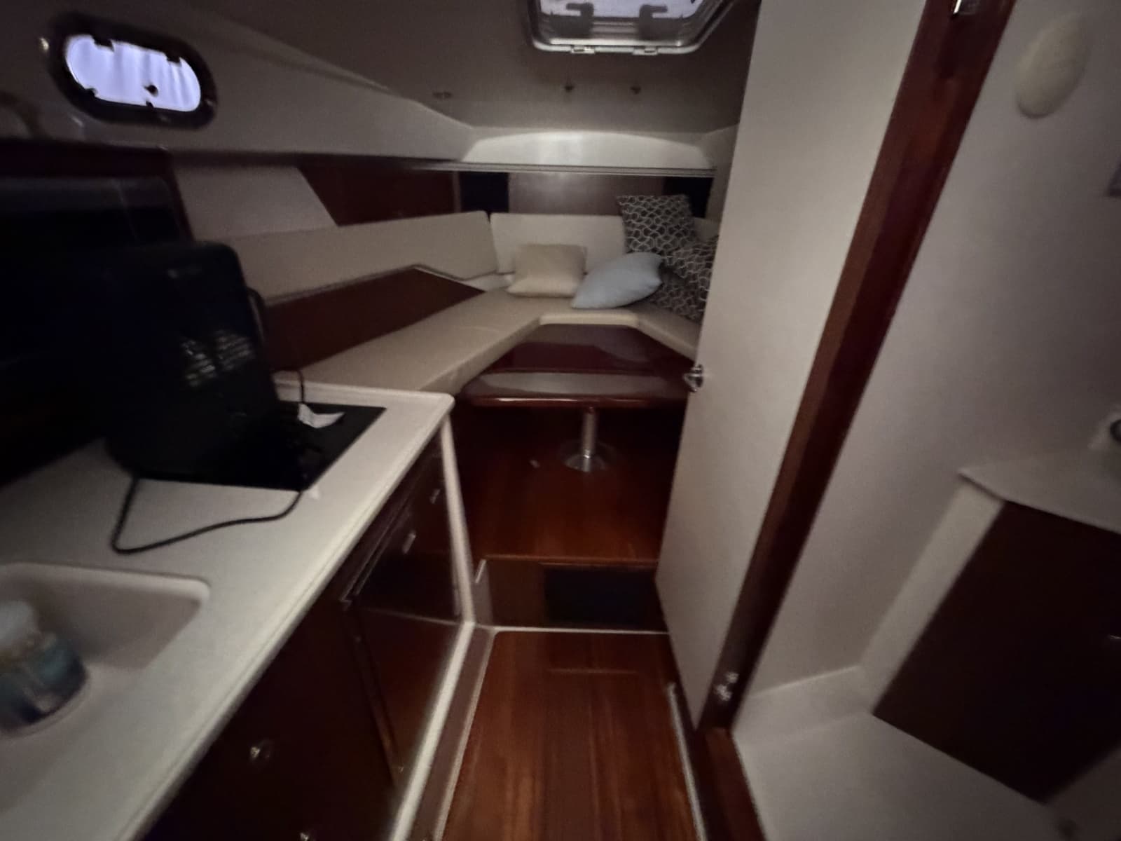 2016 Pursuit Offshore - Photo 15