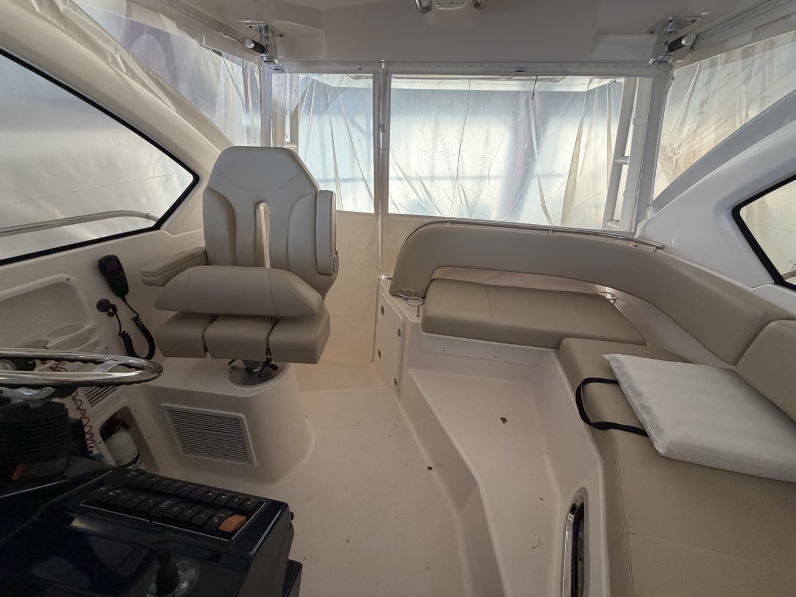 2016 Pursuit Offshore - Photo 14