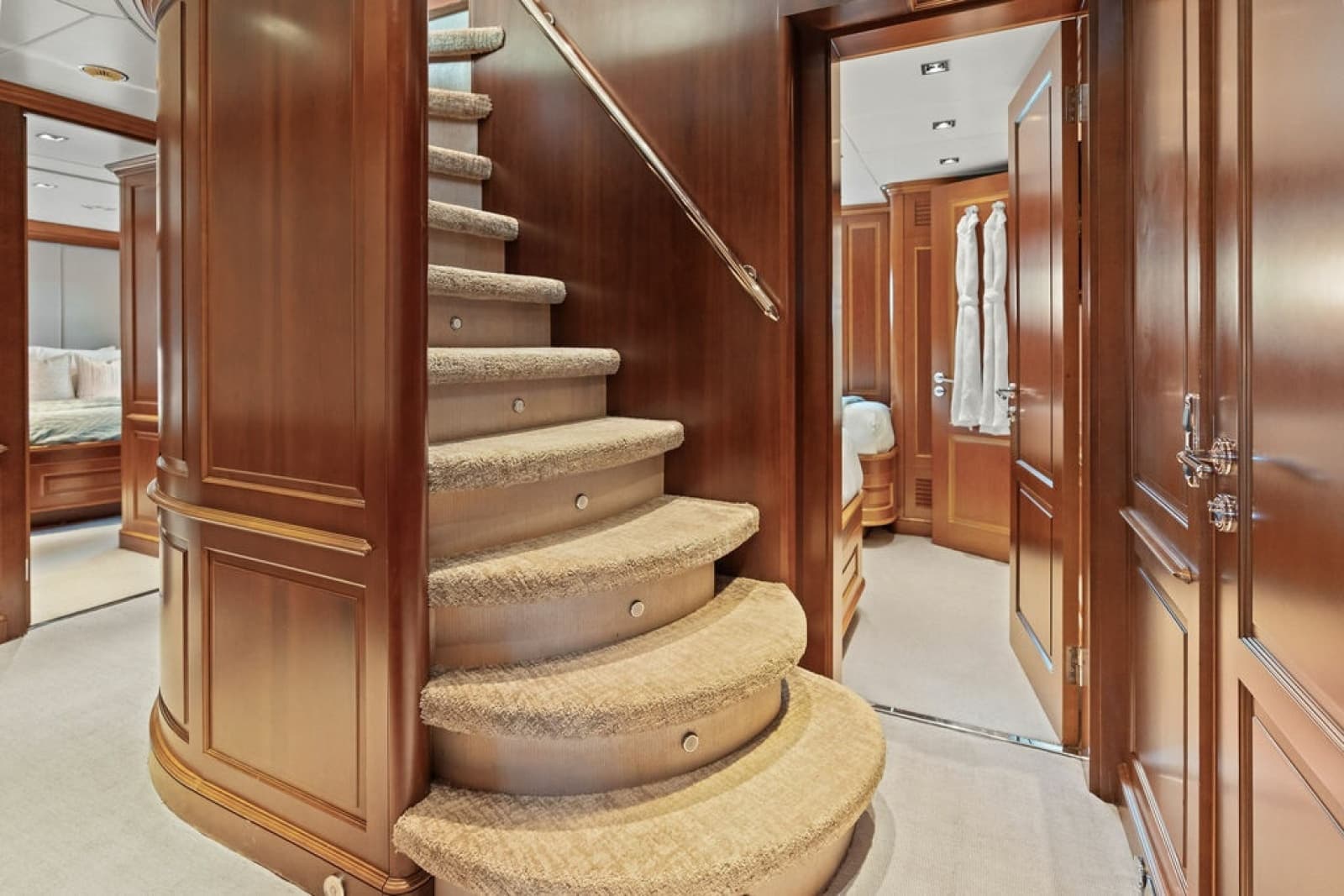 2008 Benetti 121 Classic - Photo 60