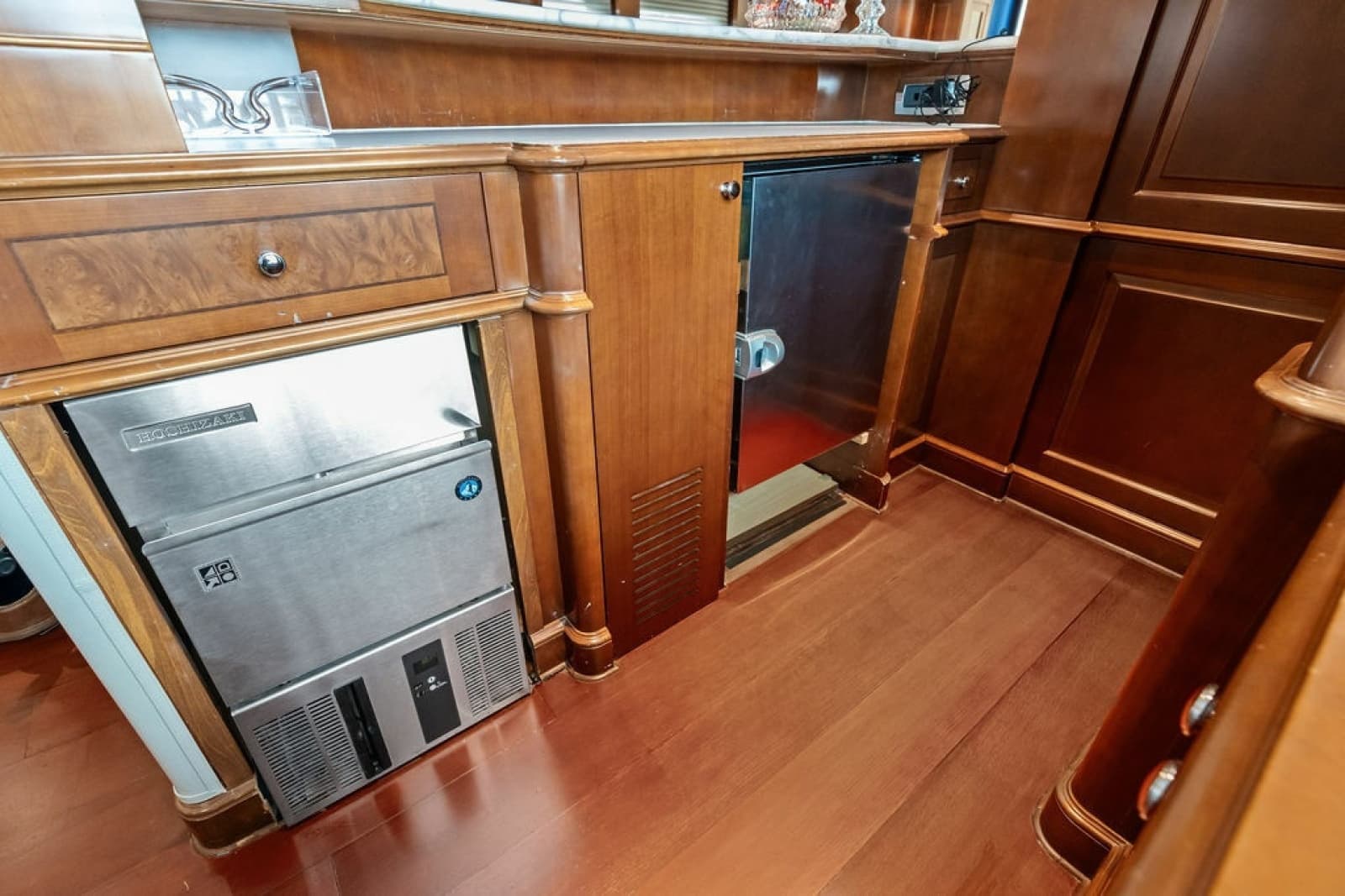 2008 Benetti 121 Classic - Photo 36