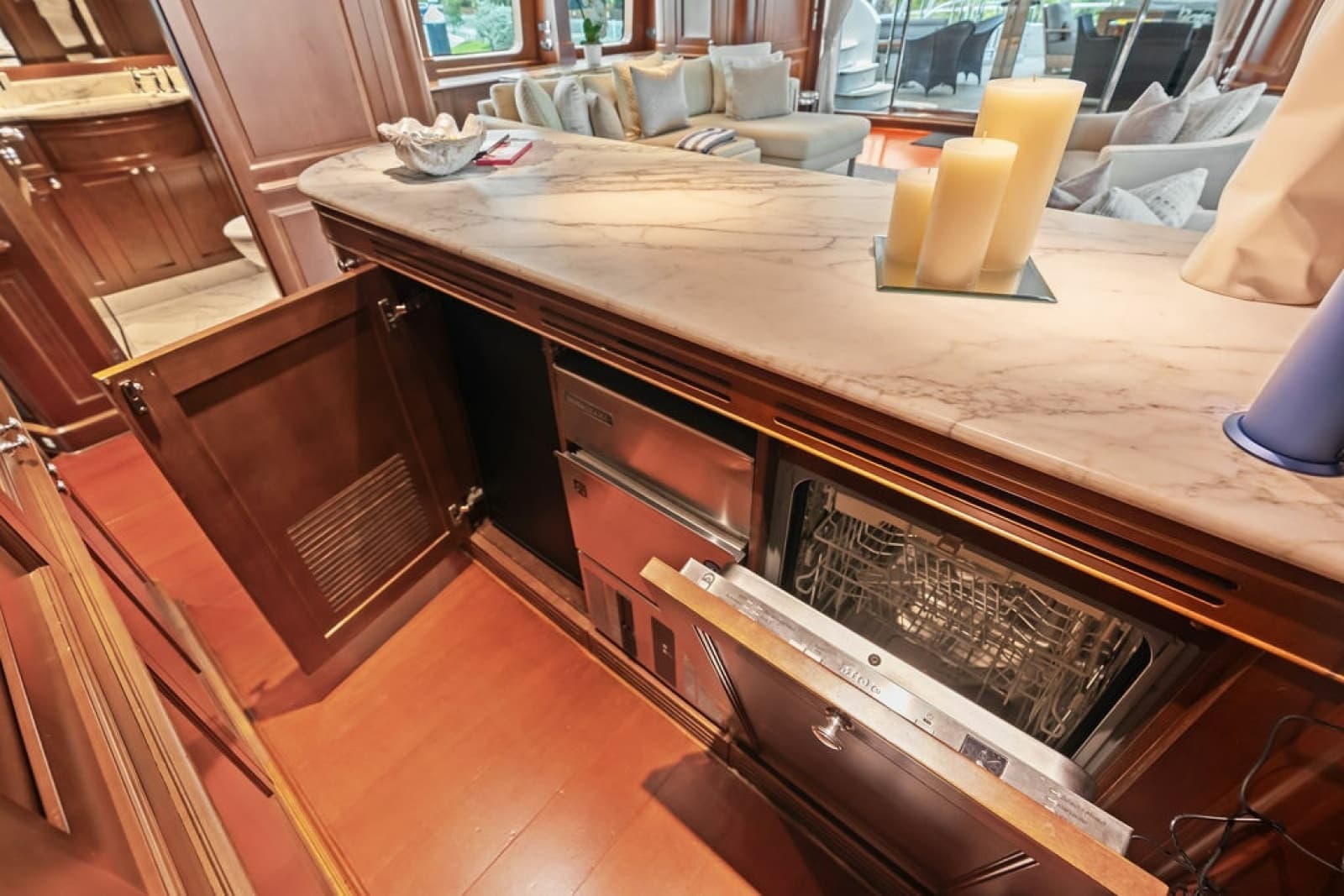 2008 Benetti 121 Classic - Photo 35
