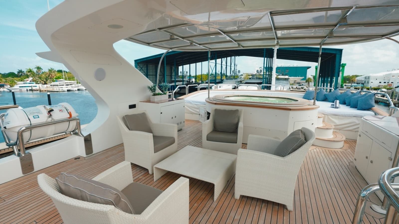 2008 Benetti 121 Classic - Photo 18