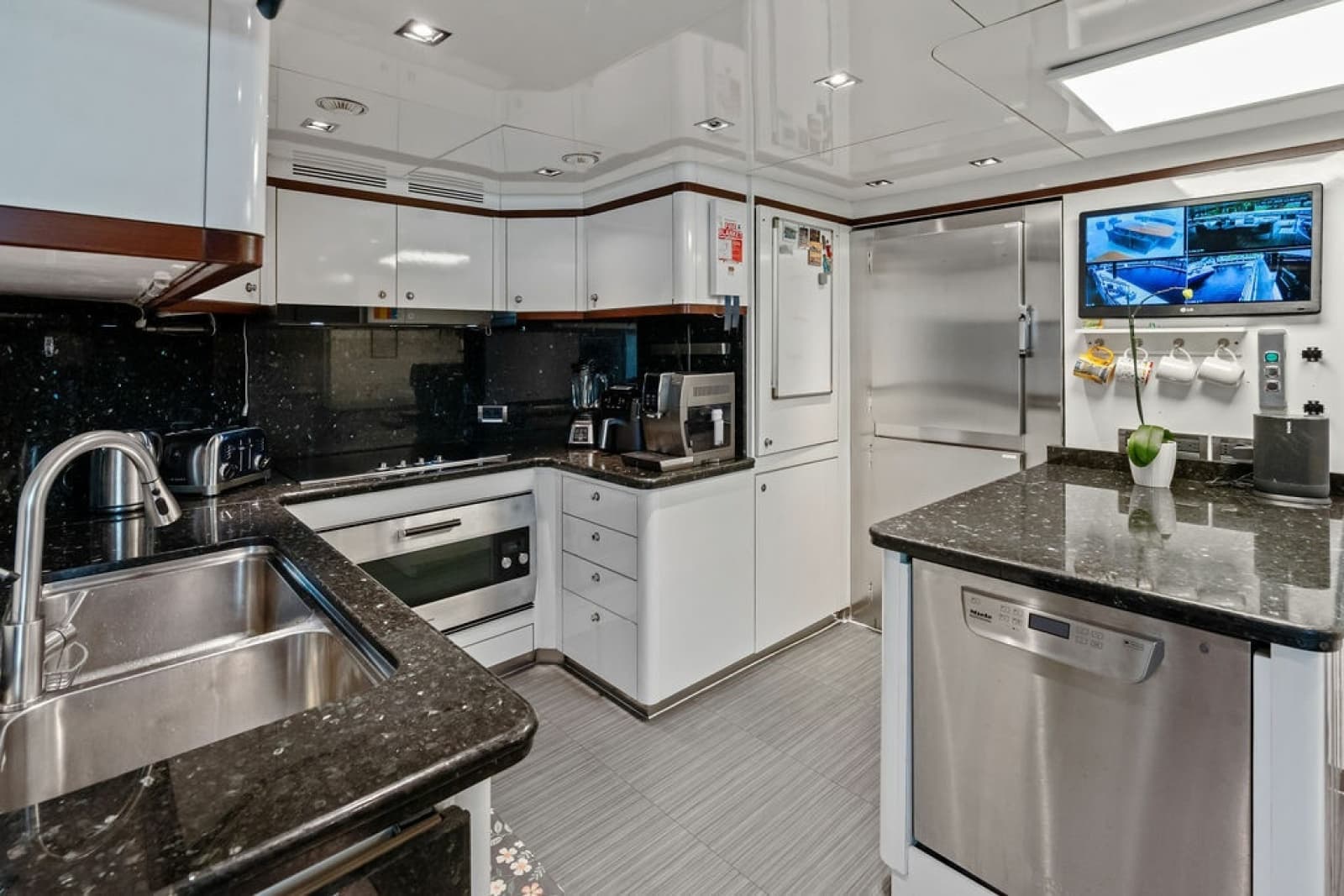 2008 Benetti 121 Classic - Photo 72