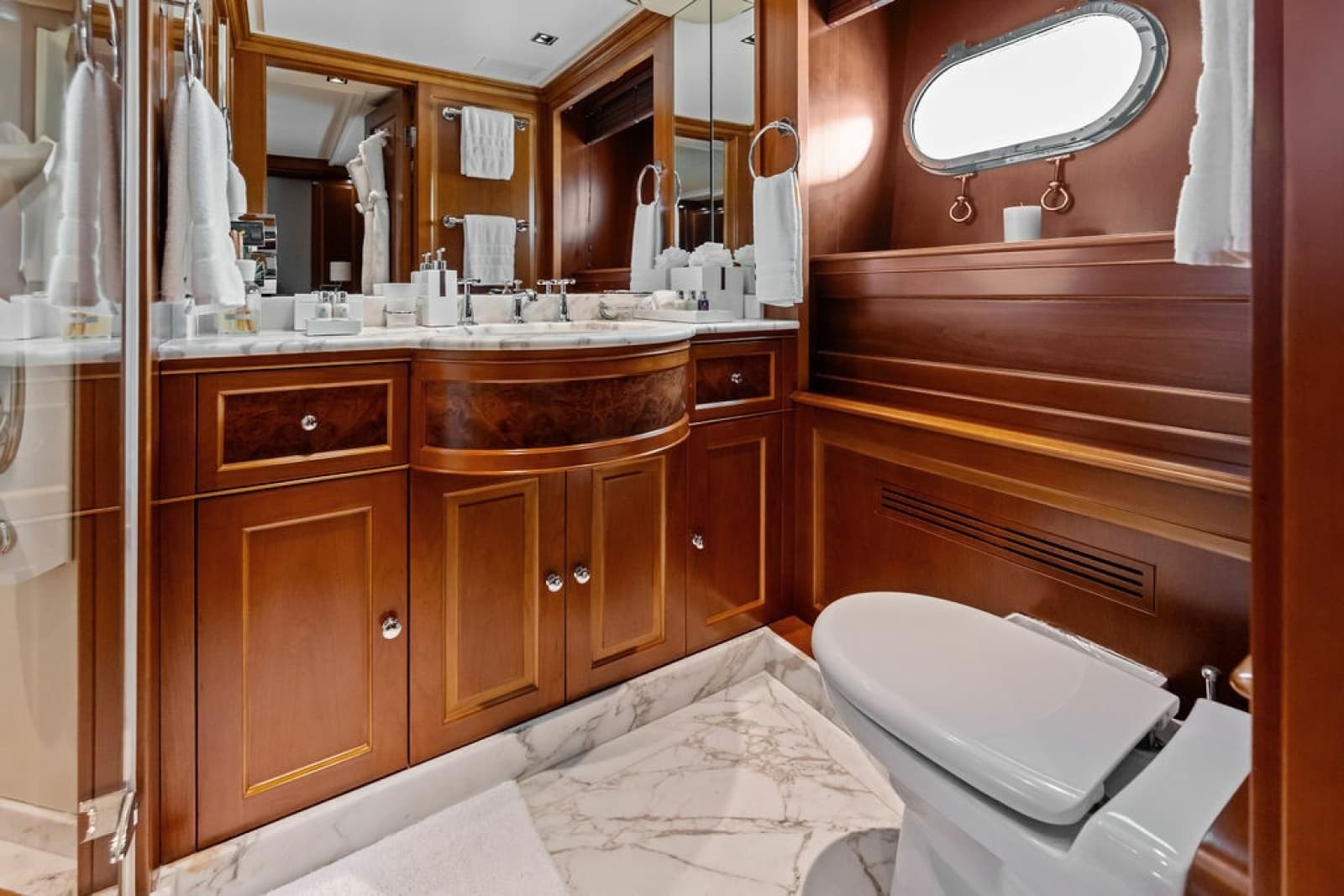 2008 Benetti 121 Classic - Photo 54