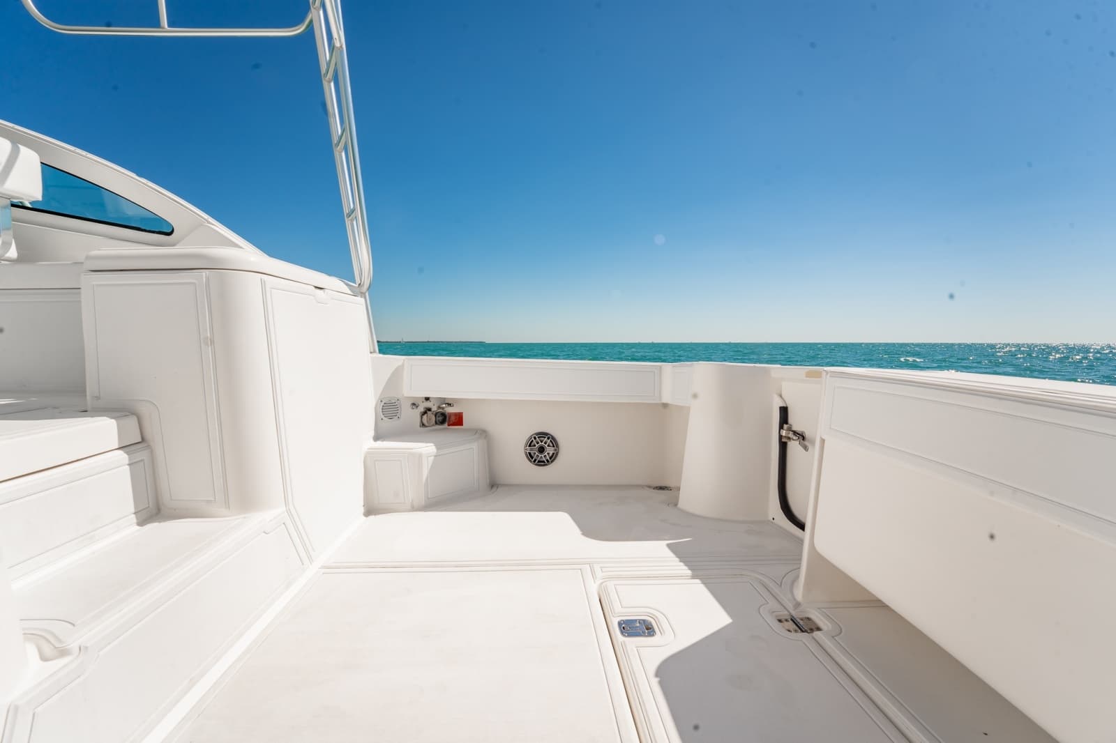2004 Luhrs 320 Open - Photo 13