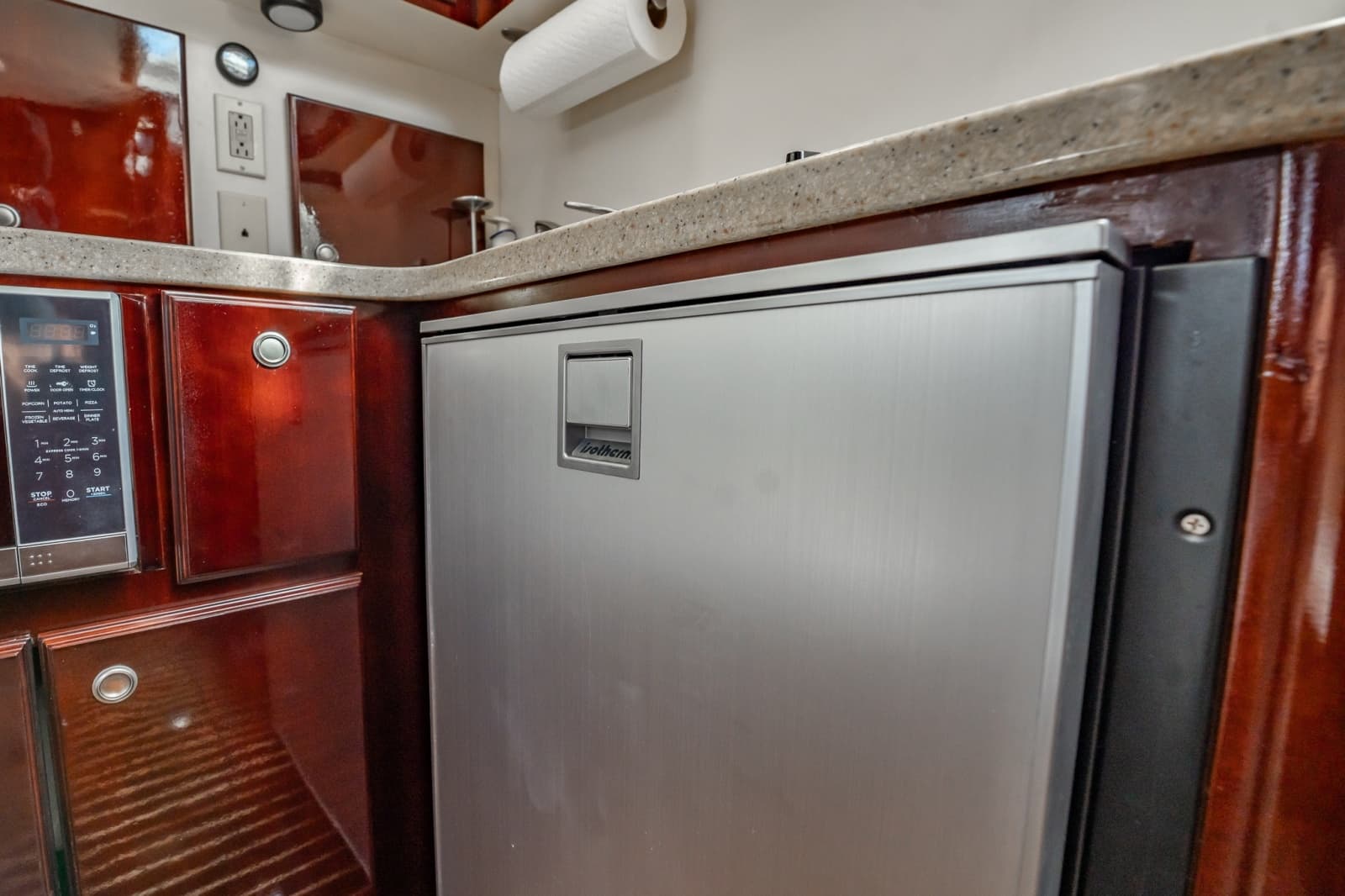 2004 Luhrs 320 Open - Photo 40