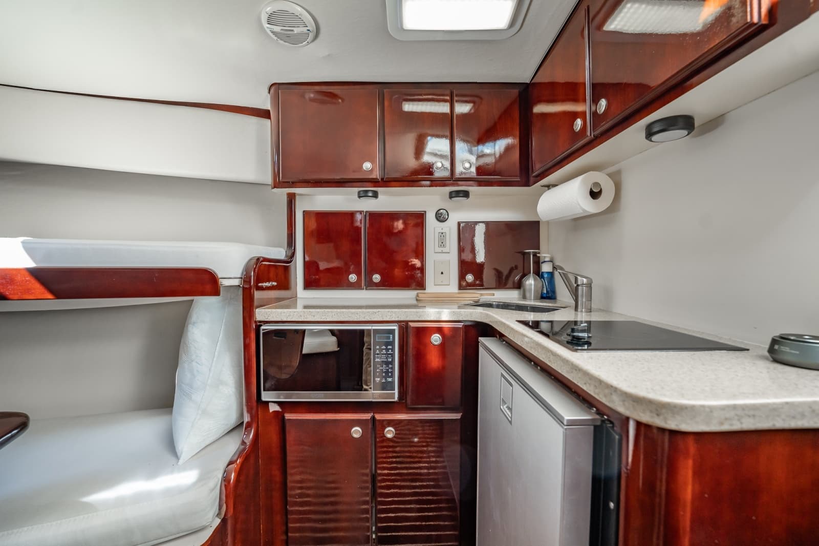 2004 Luhrs 320 Open - Photo 34