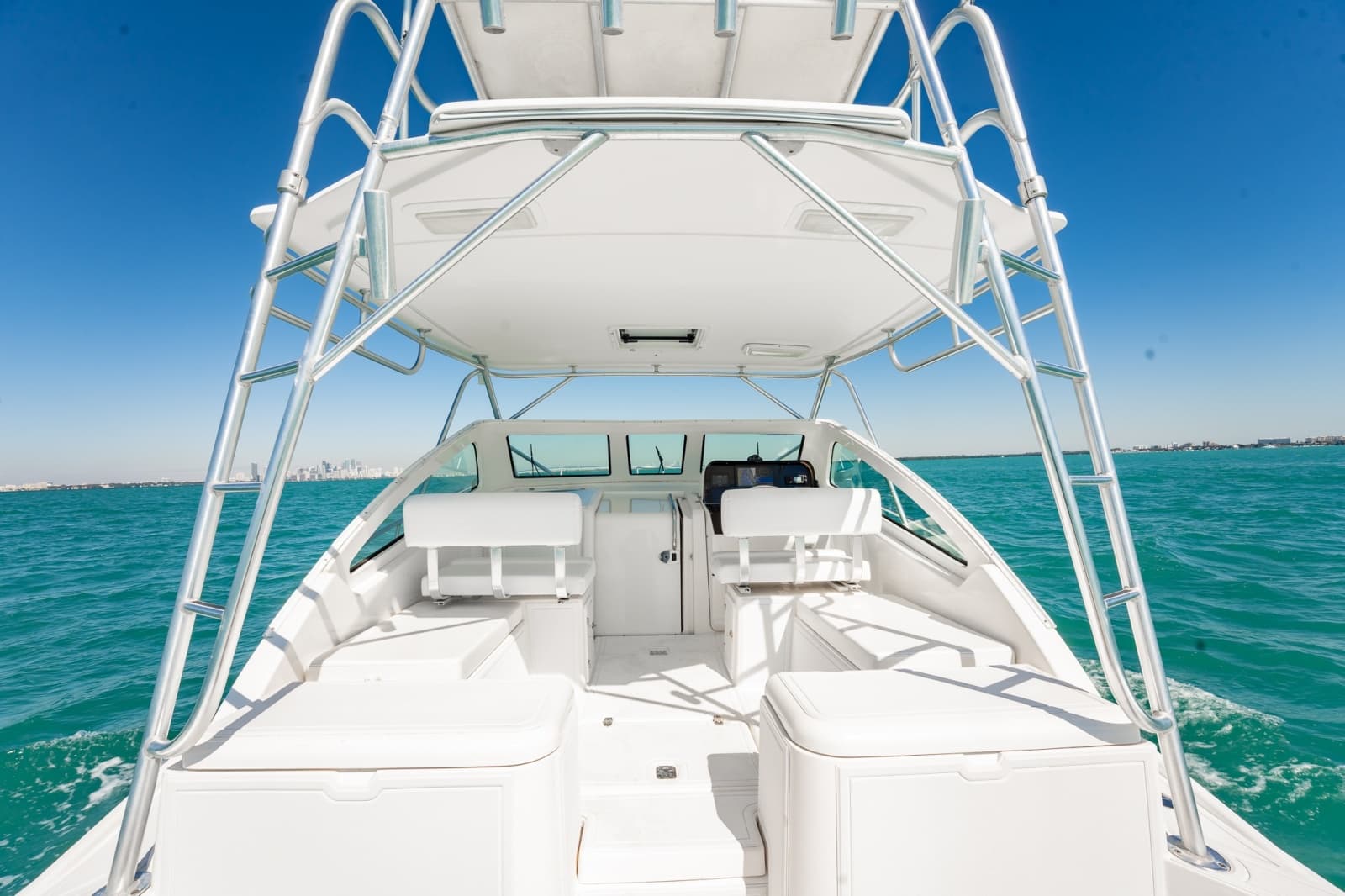 2004 Luhrs 320 Open - Photo 16