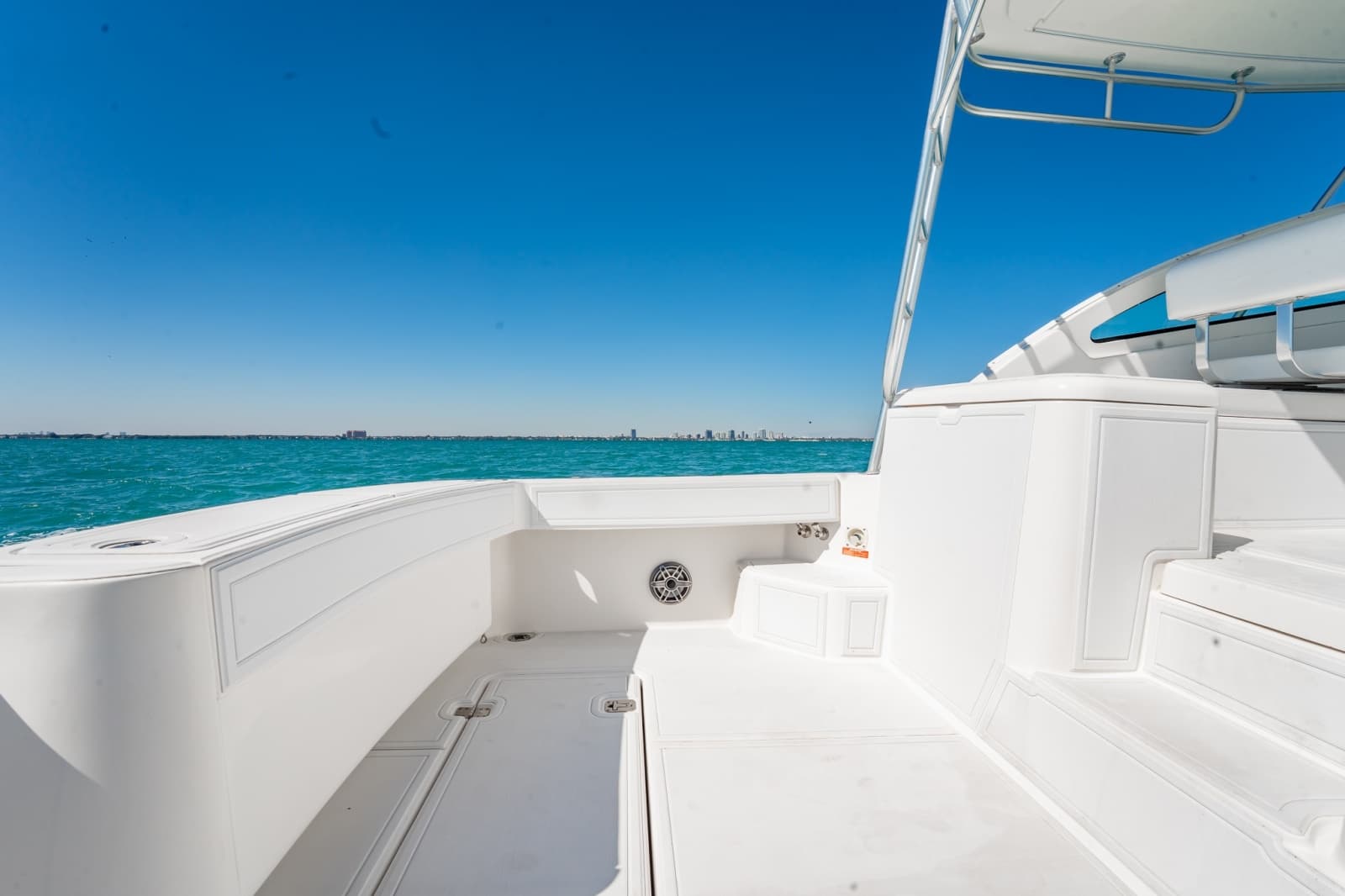 2004 Luhrs 320 Open - Photo 12