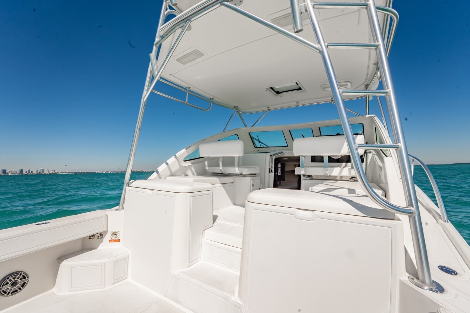 2004 Luhrs 320 Open - Photo 15