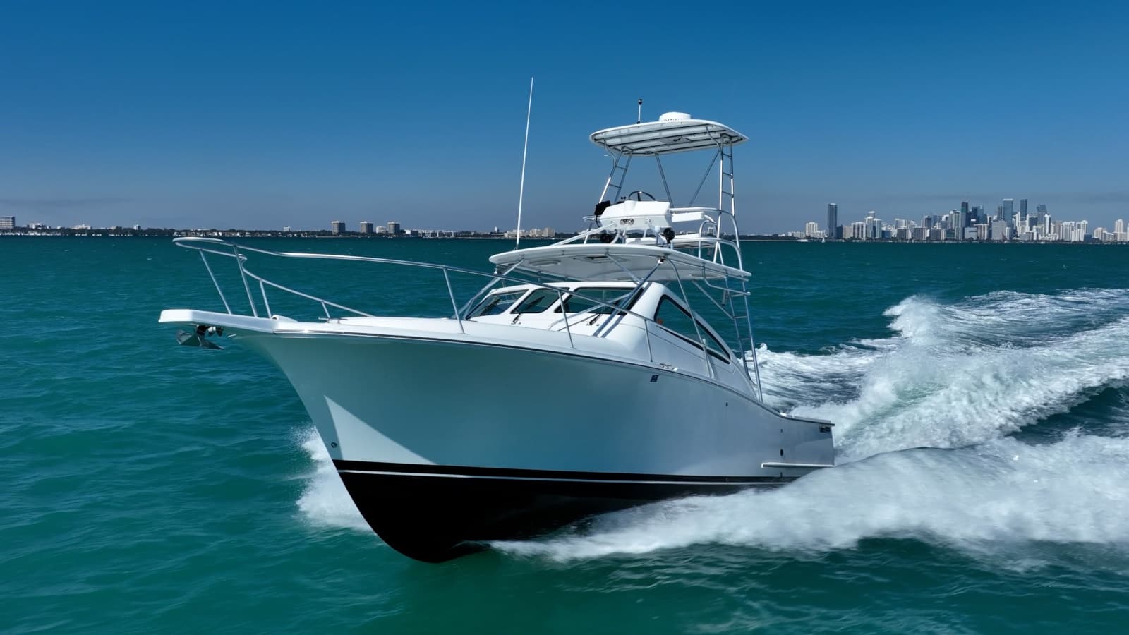 2004 Luhrs 320 Open - Photo 2