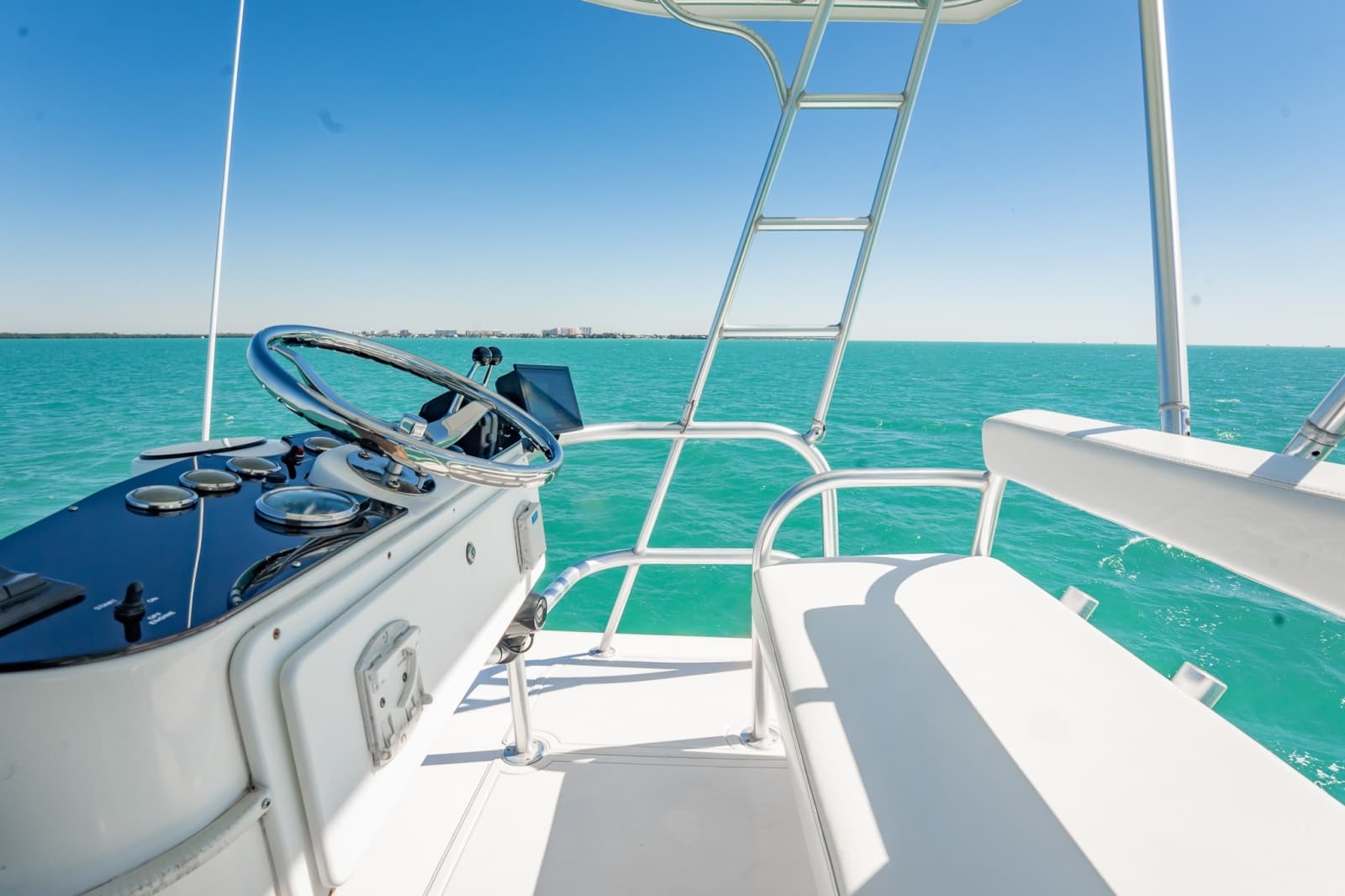 2004 Luhrs 320 Open - Photo 30