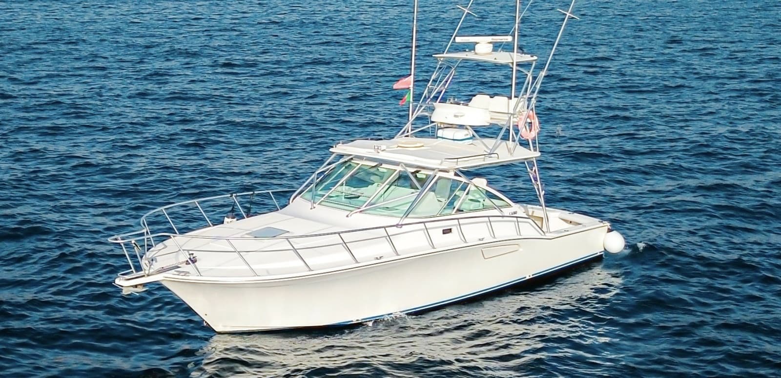 2005 Cabo 40 Hardtop Express - Photo 1