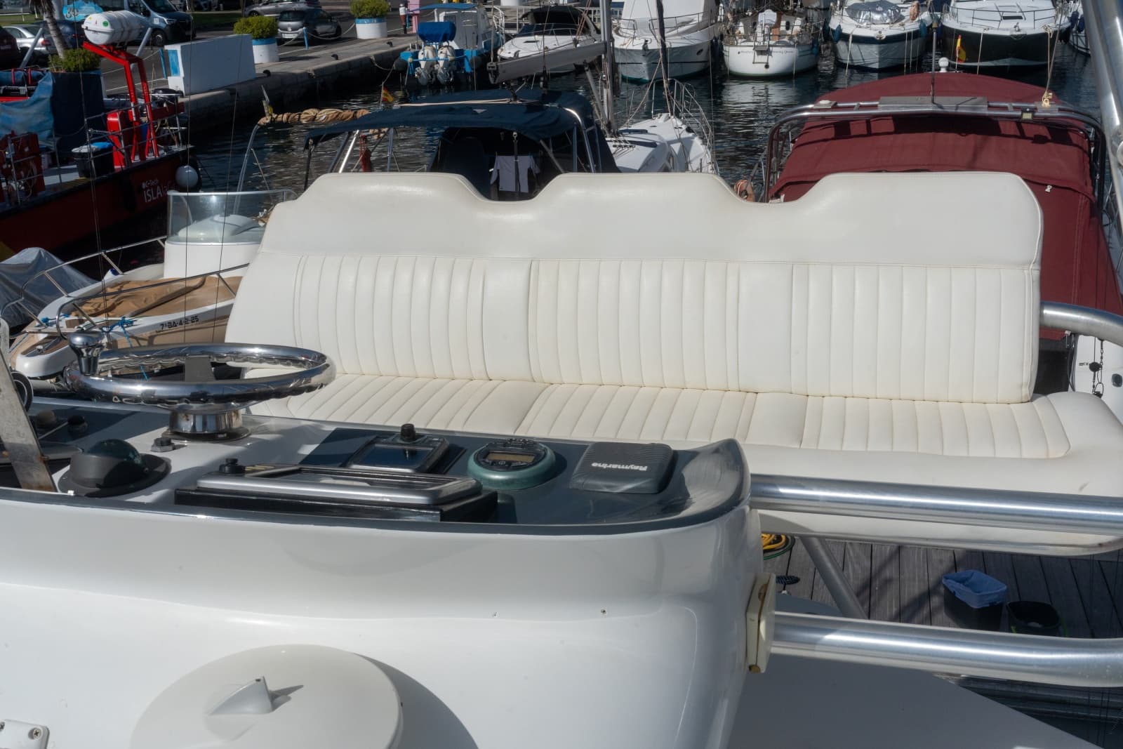 2005 Cabo 40 Hardtop Express - Photo 43