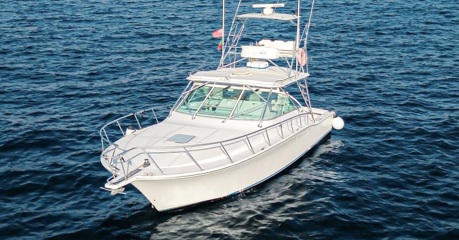 2005 Cabo 40 Hardtop Express - Photo 3
