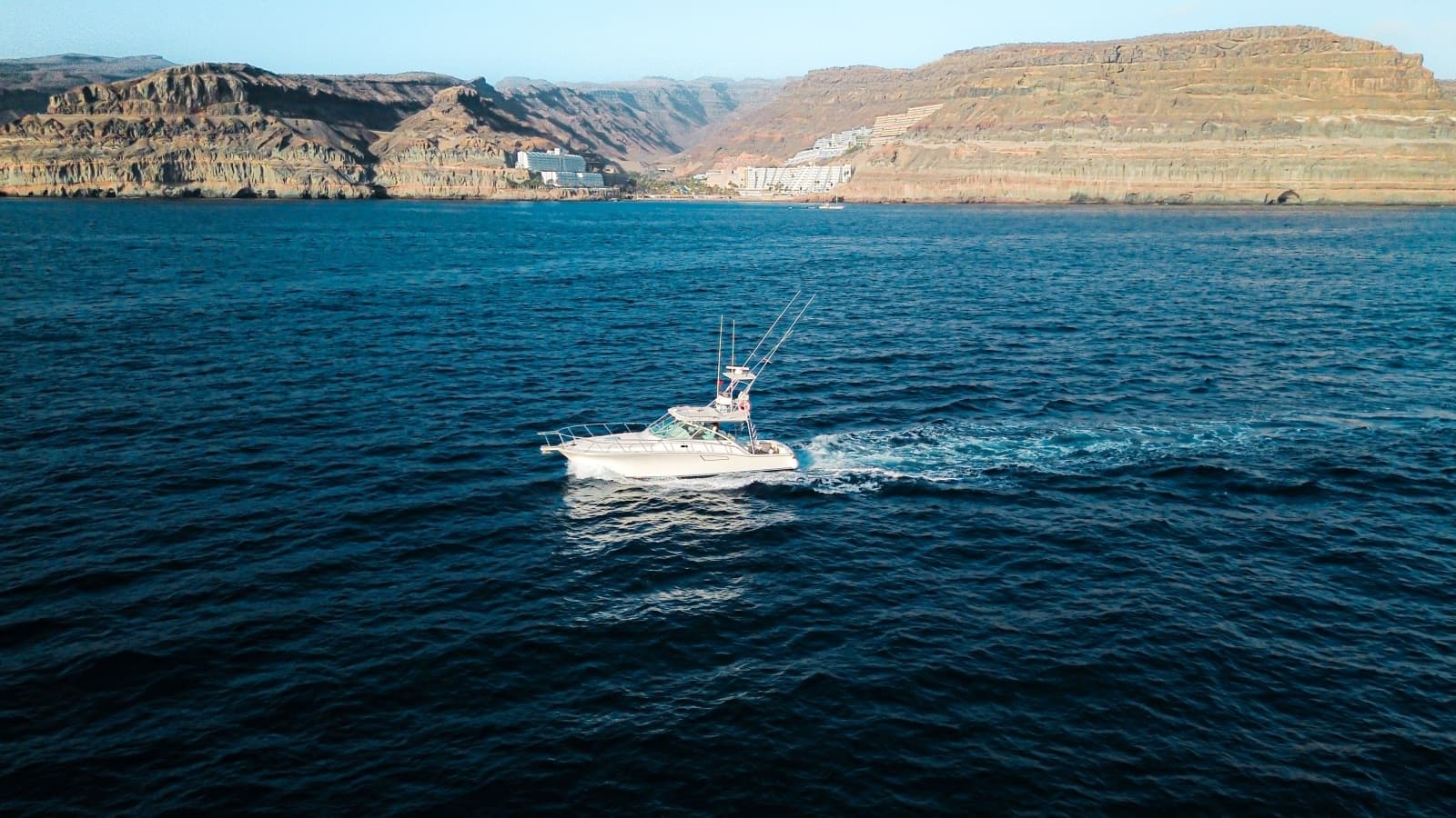 2005 Cabo 40 Hardtop Express - Photo 15