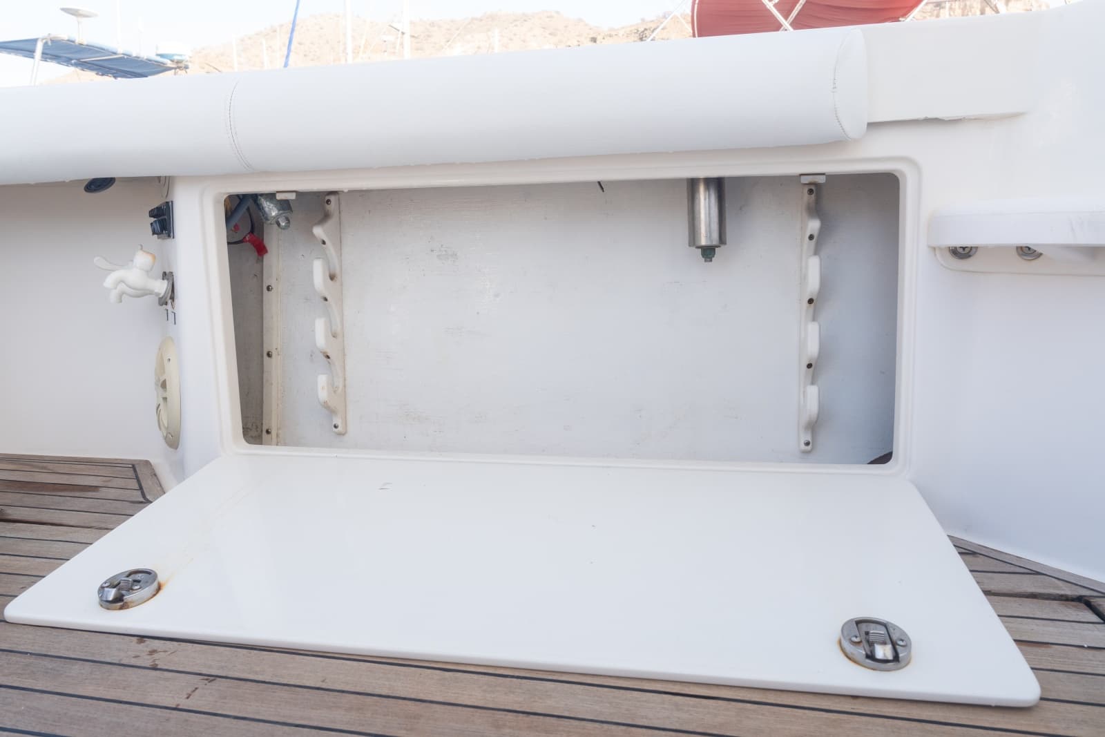2005 Cabo 40 Hardtop Express - Photo 49