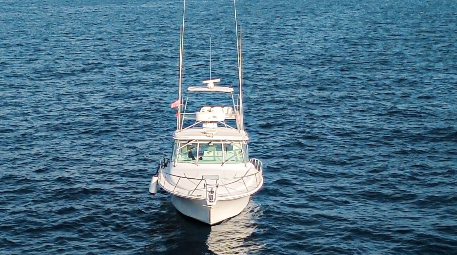 2005 Cabo 40 Hardtop Express - Photo 14