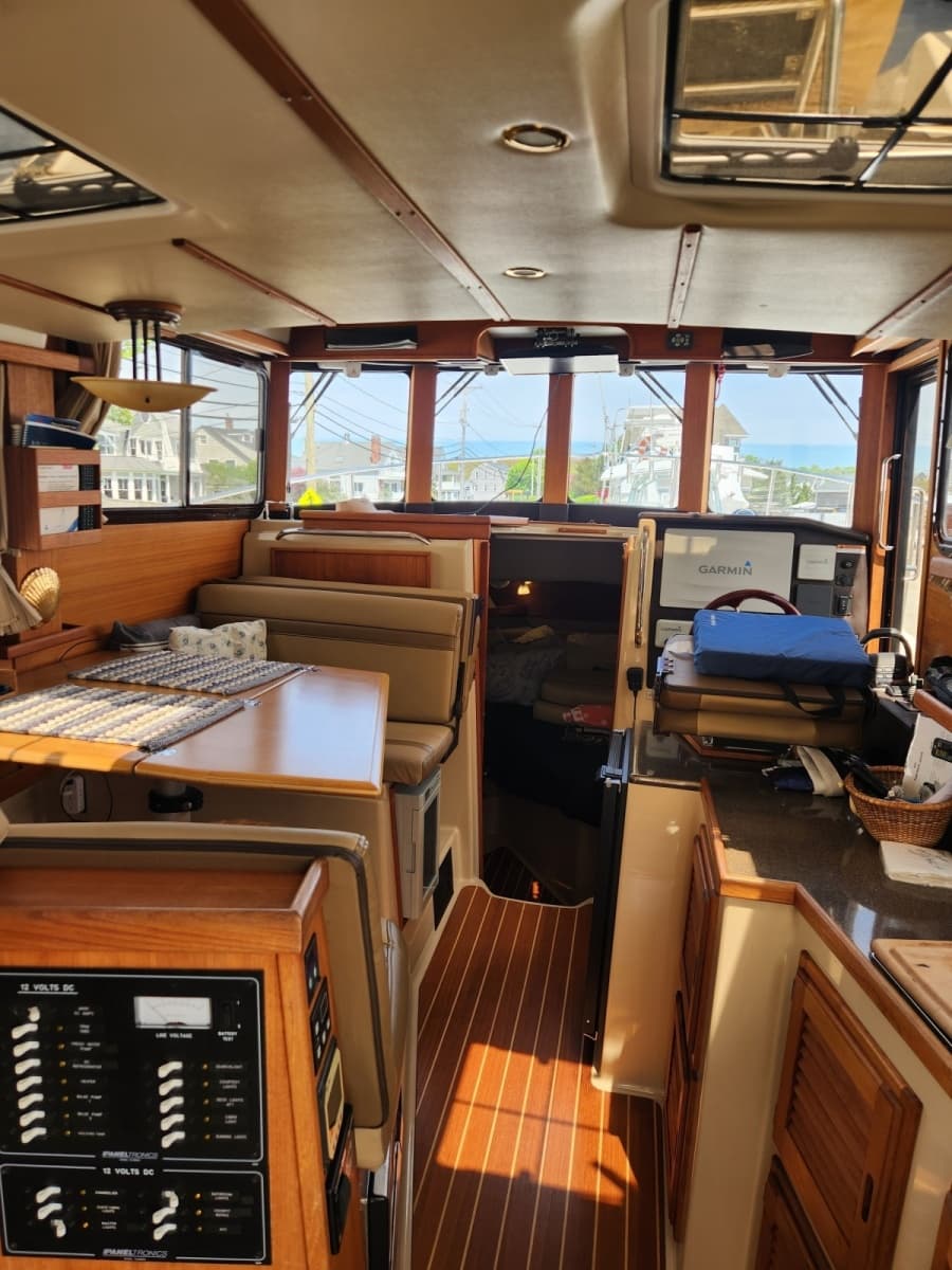 2019 Ranger Tugs R-31 CB - Photo 8